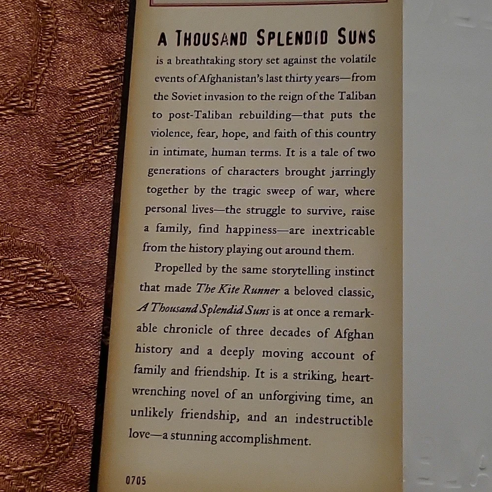 A Thousand Splendid Suns By Khaled Hosseini. Hardback Book